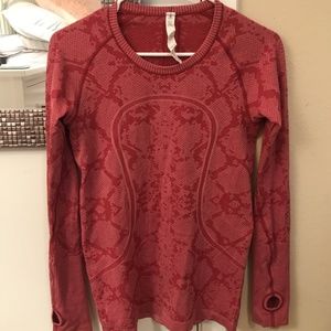 Lululemon Long Sleeve Crew Size 4